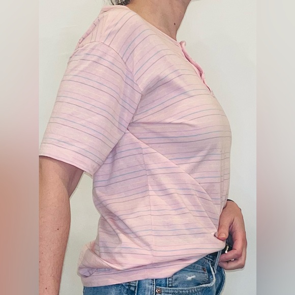 Vintage Benetton T-shirt - Picture 7 of 11